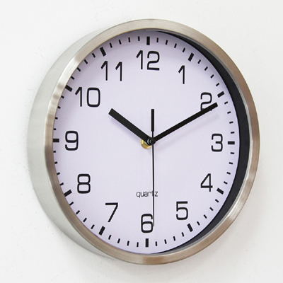Metal framed circular modern simple silent wall clock for bedroom living room - Image 3