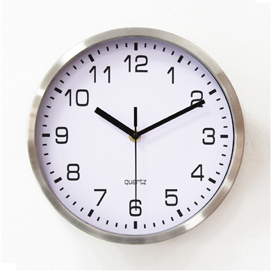 Metal framed circular modern simple silent wall clock for bedroom living room